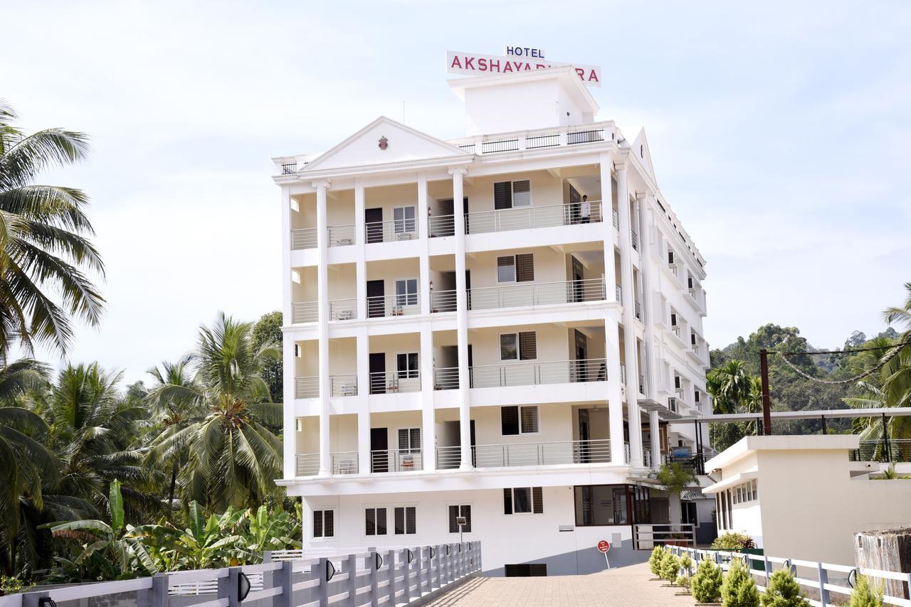 Subrahmanya Hotel Akshayadhara מראה חיצוני תמונה