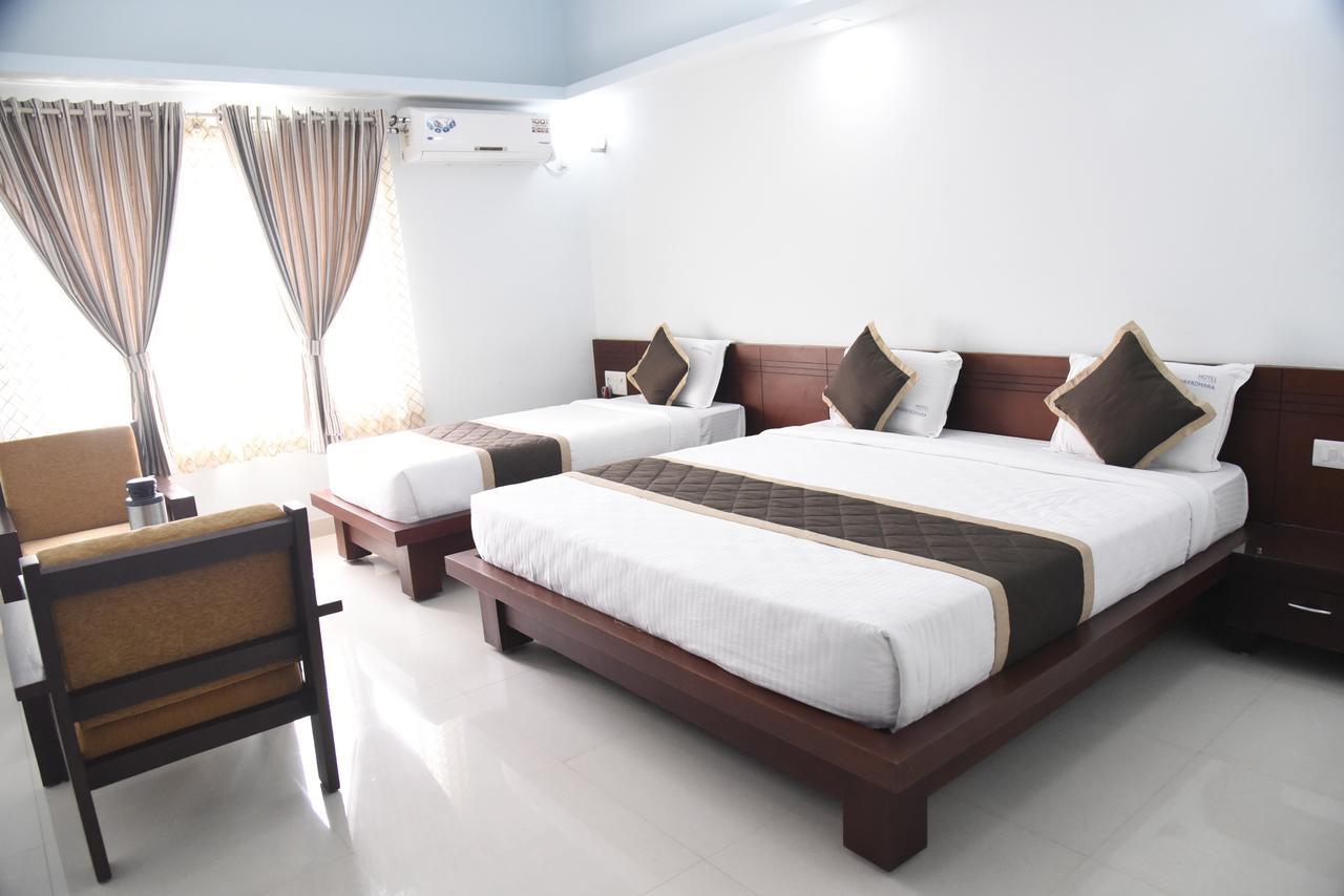 Subrahmanya Hotel Akshayadhara מראה חיצוני תמונה