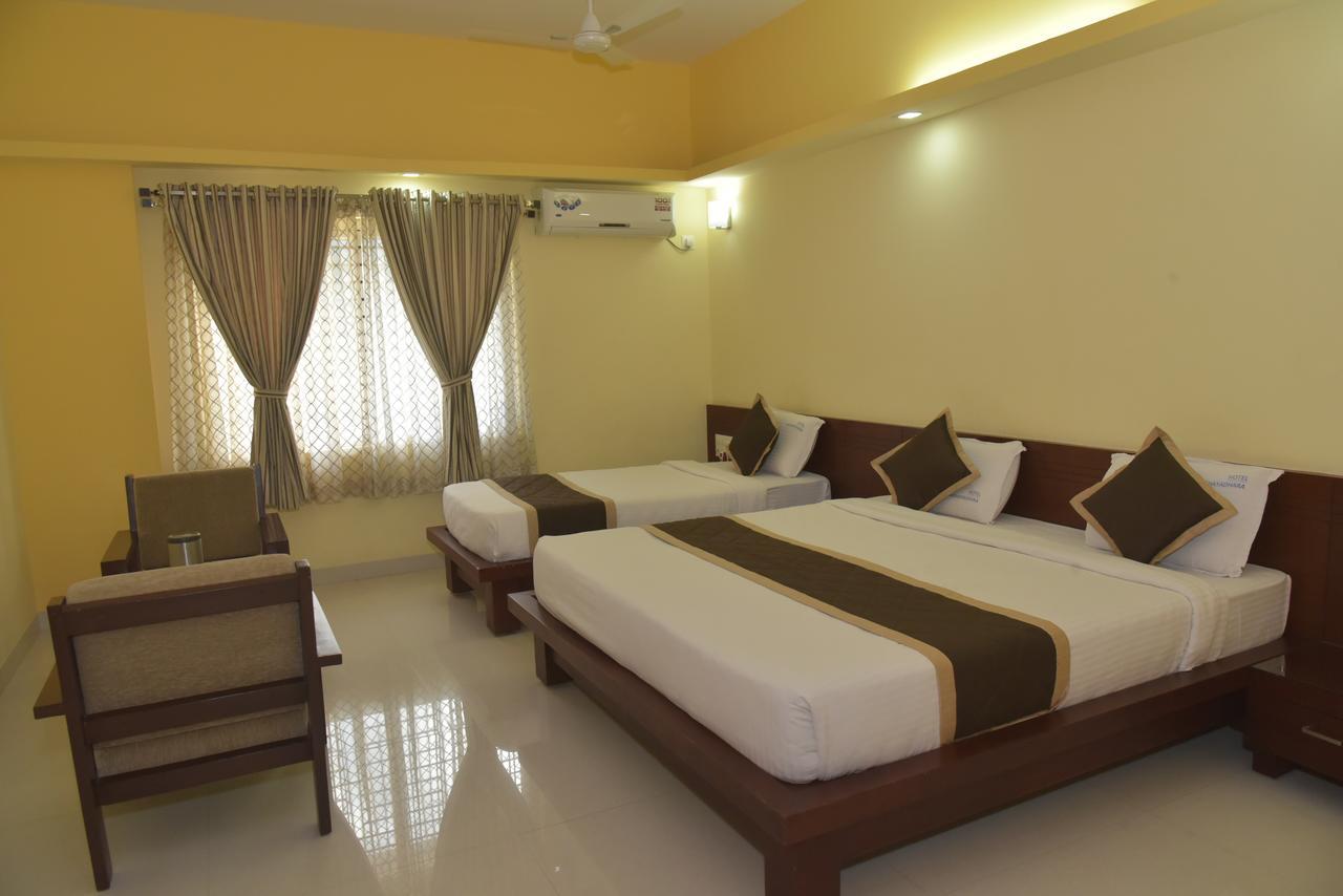 Subrahmanya Hotel Akshayadhara מראה חיצוני תמונה