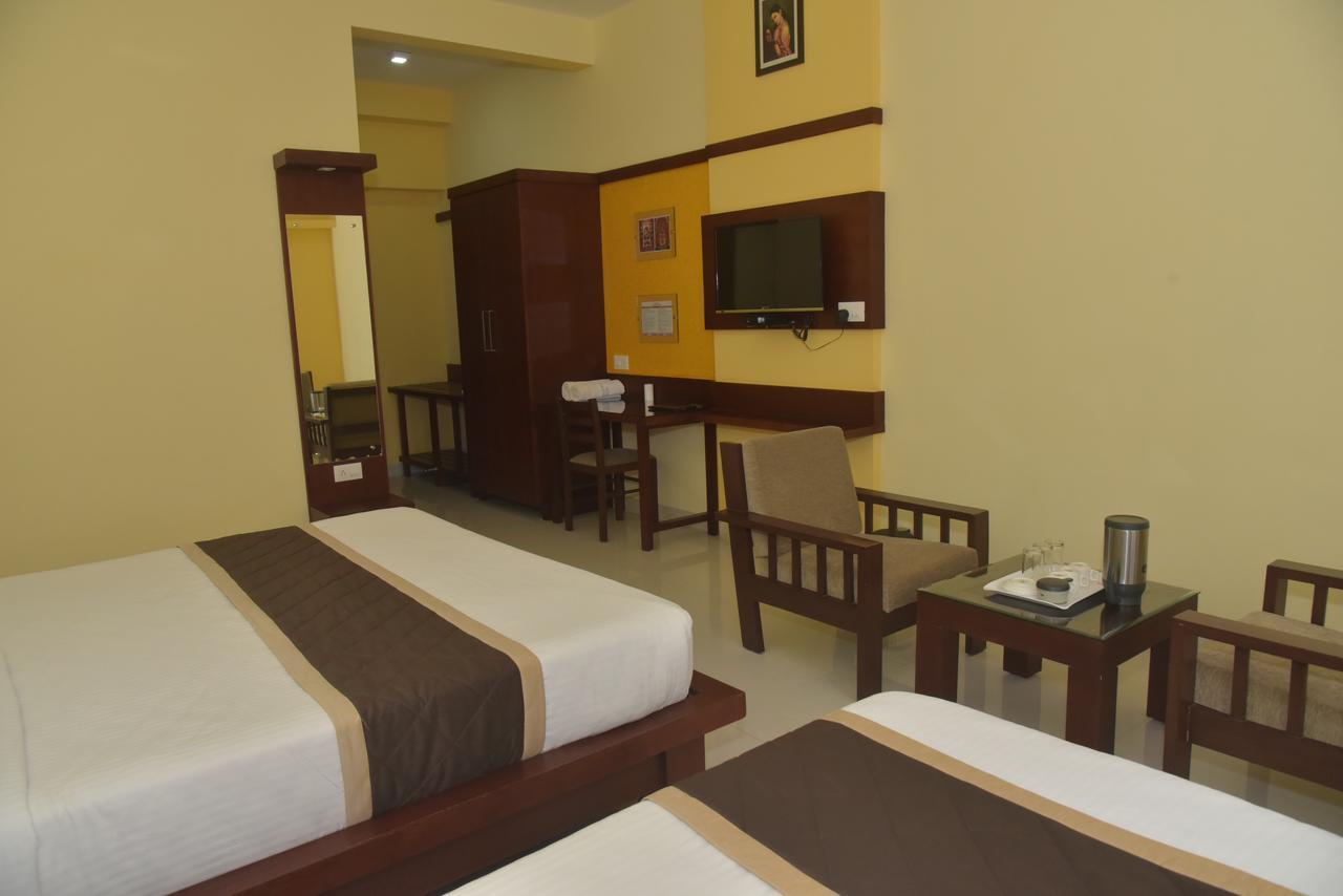 Subrahmanya Hotel Akshayadhara מראה חיצוני תמונה